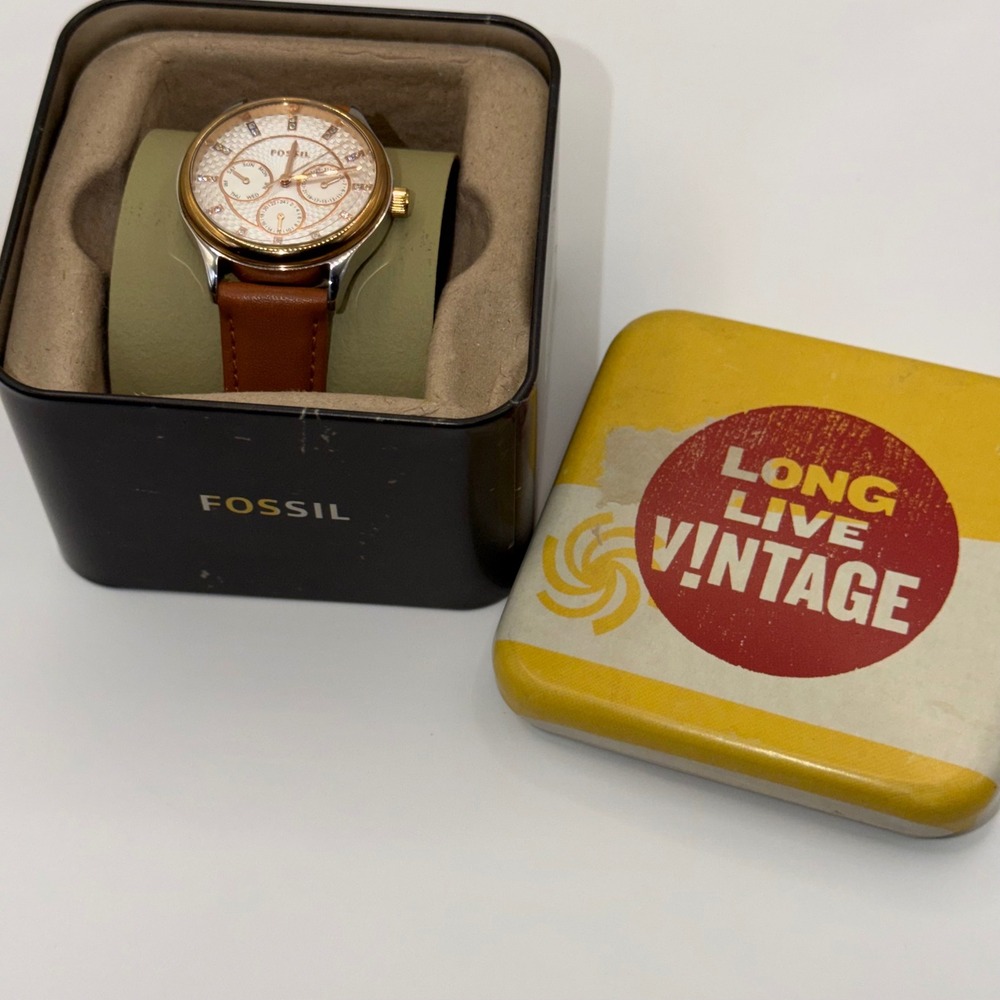 Fossil Watch Women Brown Leather BQ3045 Multifunction Crystal Accents